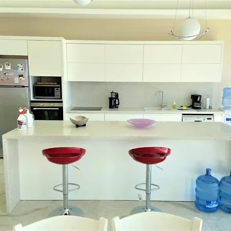 Located 3 Km From The Center Of Кешме