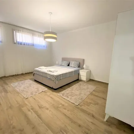 Located 3 Km From The Center Of * Кешме